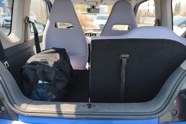 Used Wuling Hongguang MINIEV 2022 Macaron Premium Model – Lithium Iron Phosphate Trunk