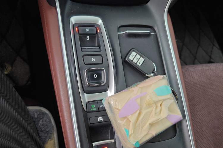 Used Honda Inspire 2019 Rui Hybrid 2.0L Jingya Edition China V Emission Standard
