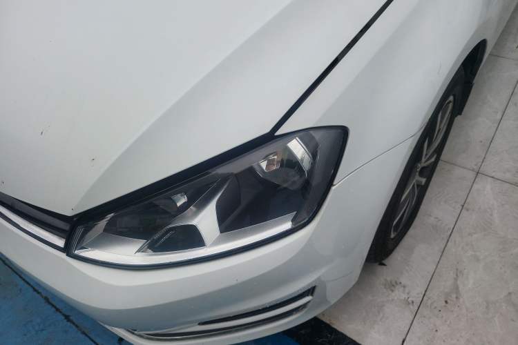 Used Volkswagen Golf 2016 230TSI Automatic Luxury Version Left Front Headlight