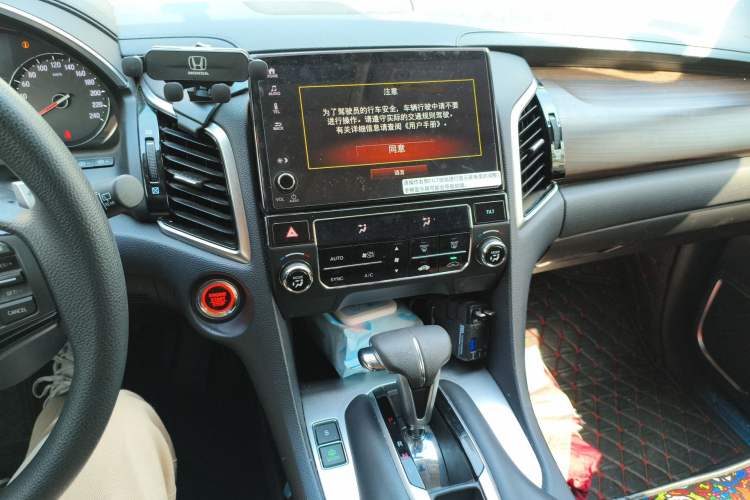 Used Honda Avancier 2017 240TURBO Two-Wheel Drive Elite Edition Audio And AC Panel