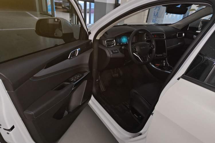 Used Lynk & Co 01 EM-P 2019 1.5T PHEV Plus Interior 3