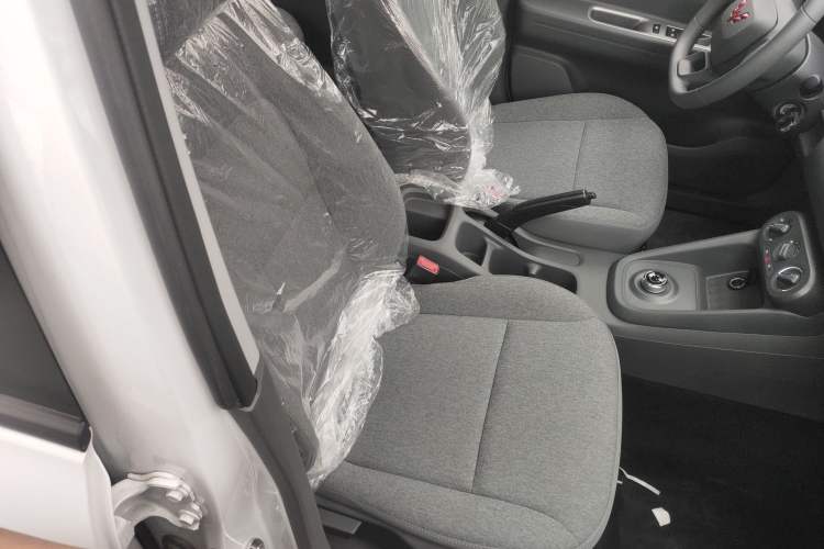 Used Wuling Hongguang New Energy 2025 Extended-Range Hybrid 50KM Comfort Version