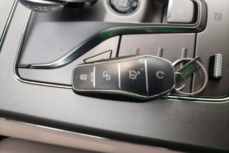 Used BYD Tang New Energy 2025 Intelligent Driving Version DM-i 115KM Flagship Edition Vehicle Key