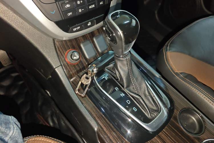 Used GAC Trumpchi GS5 Super 2015 1.8T Automatic Two-Wheel Drive Luxury Edition