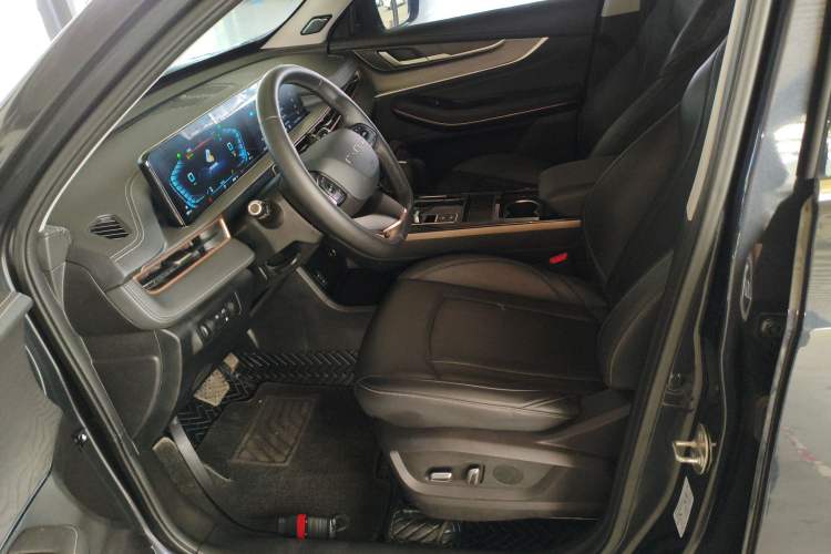 Used EXEED Zhuifeng C-DM 2022 1.5 TCI-DHT 105 km "Chengfeng Qi" Edition
