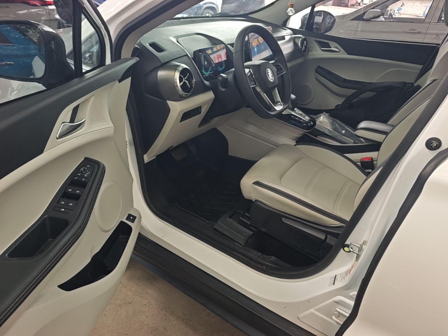 BYD Yuan Pro 2021 401 km Deluxe Version — снимка 18