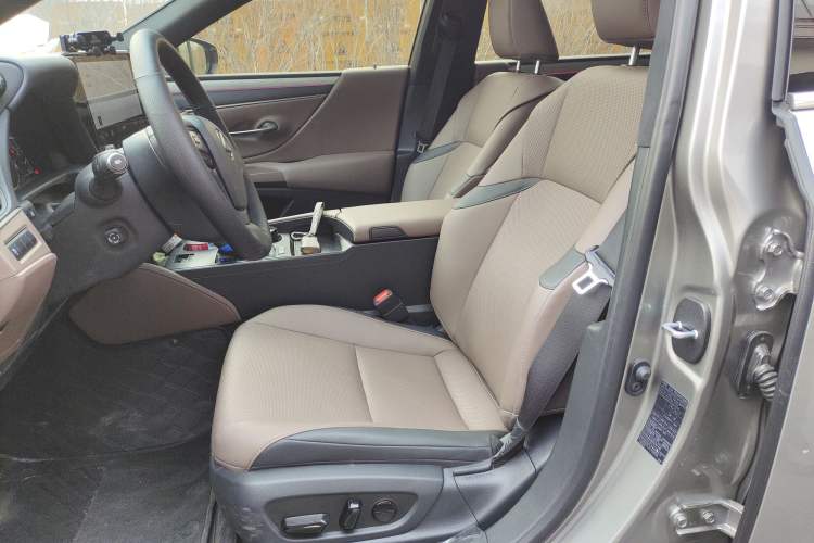 Used Lexus ES 2025 200 Premium Edition