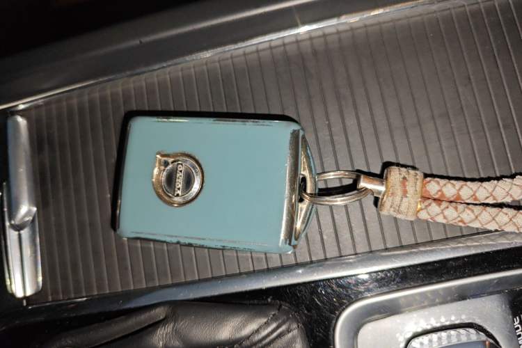 Used Volvo XC60 2019 T5 4x4 Smart Edition China VI Standard Vehicle Key