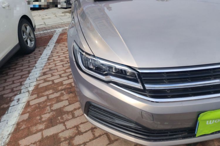 Used Volkswagen Bora 2020 1.5L Automatic Fashion Edition Right Front Headlight