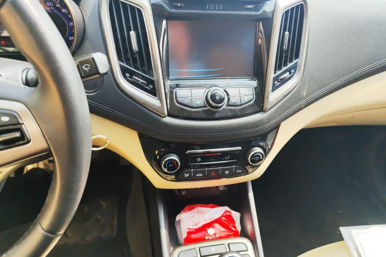 Used Changan Eado 2016 1.6L Manual Fashion Edition
