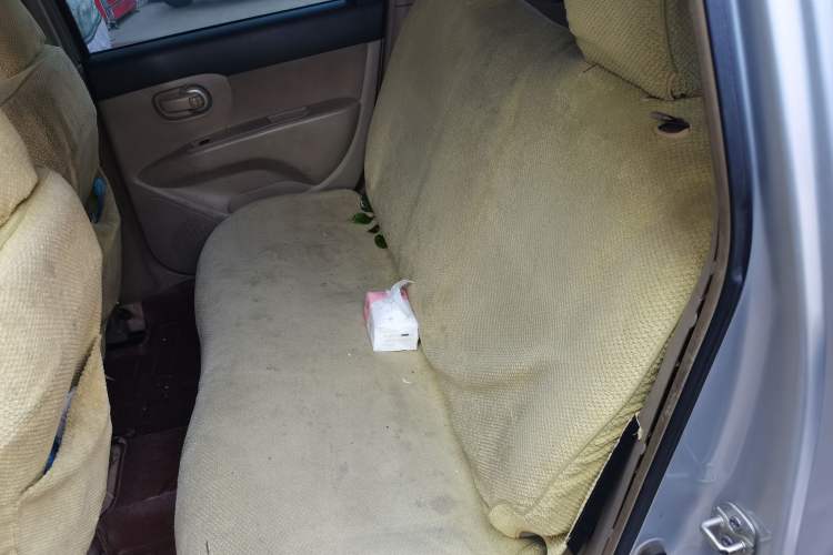 Used Nissan Livina 2015 1.6XE Manual Comfort Edition