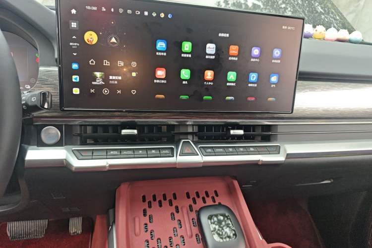 Used Tank 400 New Energy 2024 Hi4-T Off-Road Edition Audio And AC Panel