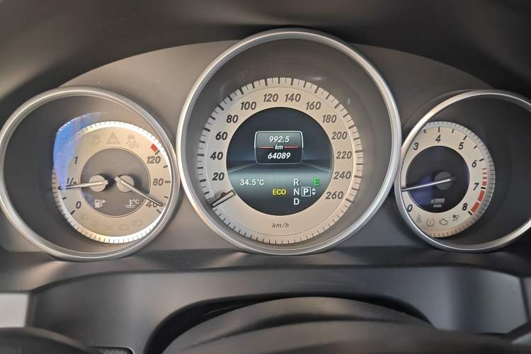 Used Mercedes-Benz E-Class 2014 E 200 Coupe Instrument Cluster
