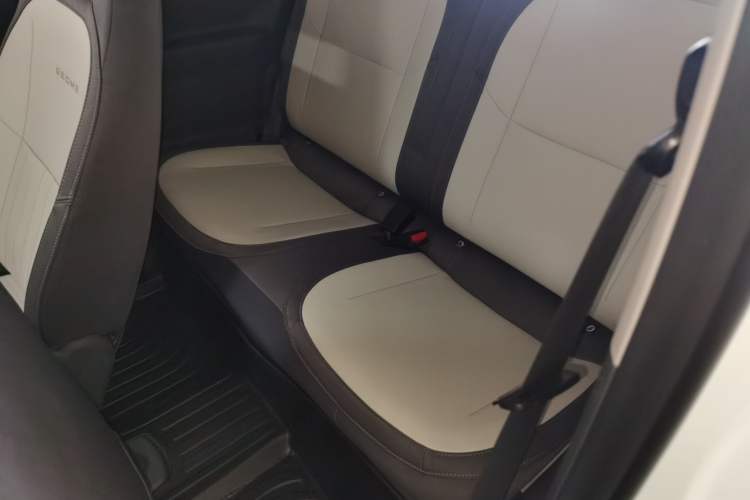 Used Geely Galaxy Panda 2025 210km Panda Rider Left Rear Seat