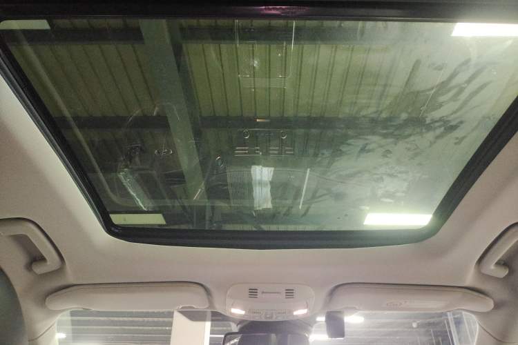 Used Ford Edge 2021 Facelifted PLUS EcoBoost 245 Two-Wheel Drive XLT 7-Seater
