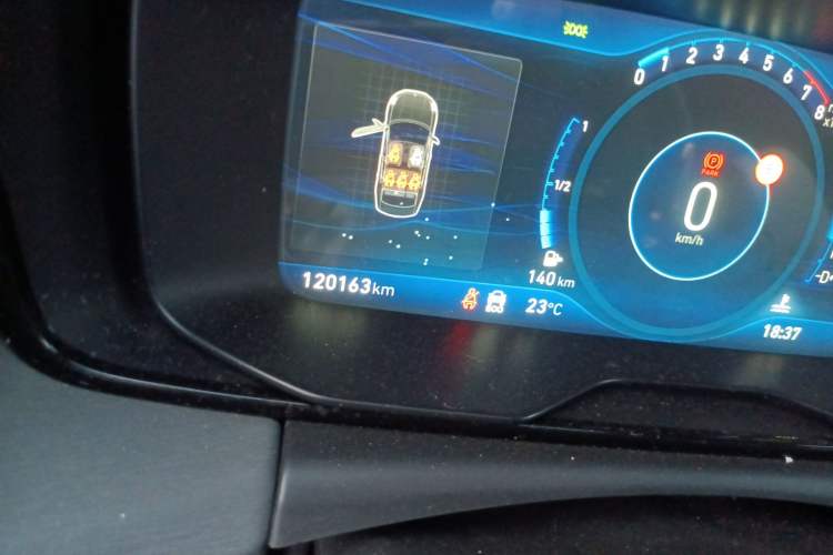 Used Lynk & Co 03 2019 1.5TD DCT JingPro Edition China VI Standard Odometer Close Up