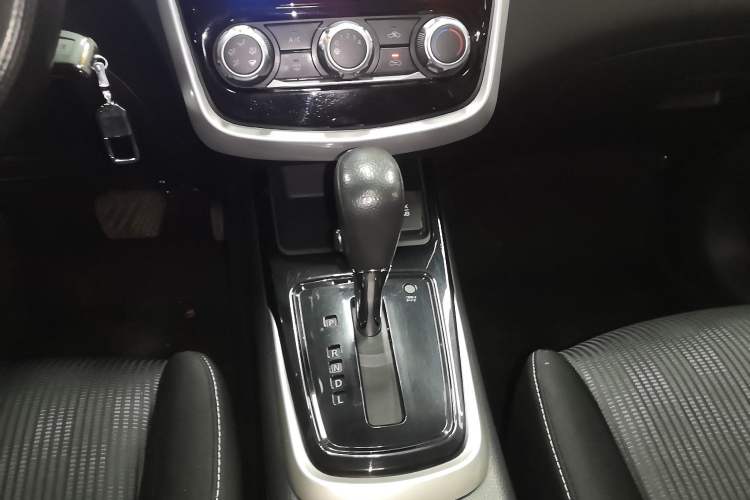 Used Nissan Tiida 2019 1.6L CVT Cool Edition China VI Standard
