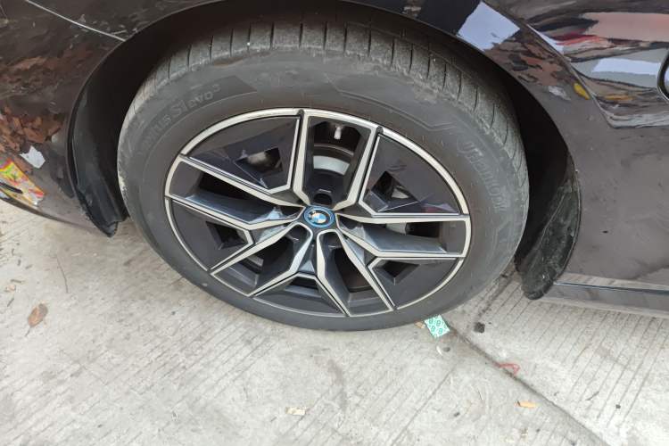 Used BMW i5 2025 eDrive 40L M Sport Package
