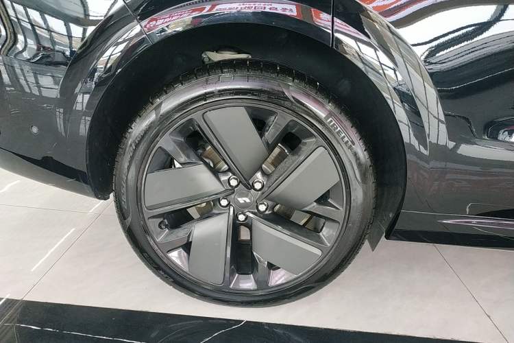 Used Li Auto L6 2025 Pro Smart Refresh Edition
