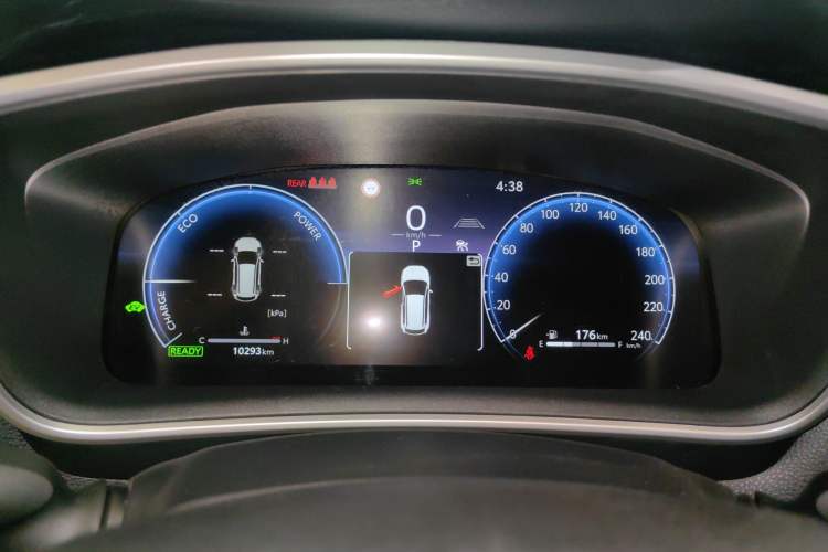 Used Toyota FRONTLANDER 2023 2.0L Smart Electric Hybrid Dual-Engine Deluxe Version
