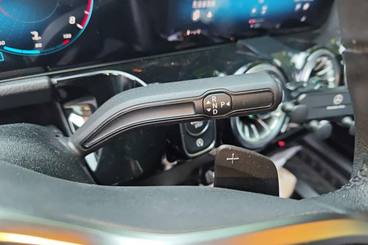 Used Mercedes-Benz GLA 2022 Facelifted GLA 200 Gear Lever