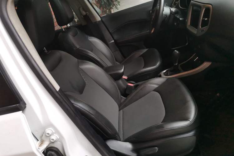 Used Jeep Compass 2020 220T Automatic Leading Edition