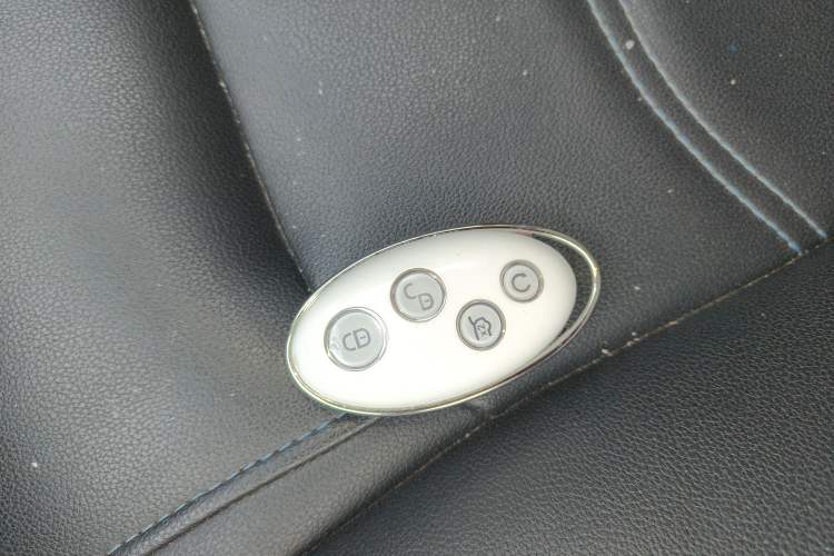 Used BYD Yuan New Energy 2018 EV360 Smart Connect Cool Edition Interior 1