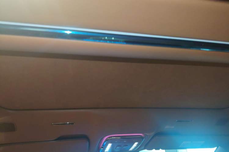 Used Hima S800 2025 Model, Range-Extended Starlight Premium Edition, 5 Seats