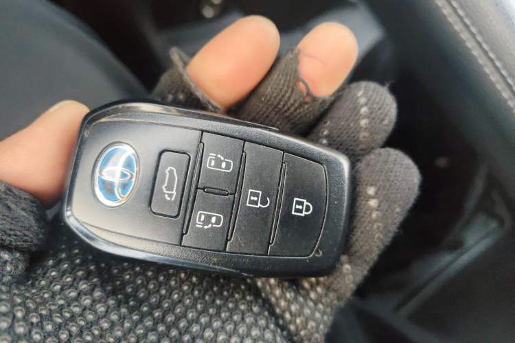 Used Toyota SIENNA 2021 2.5L Hybrid Ultimate Edition