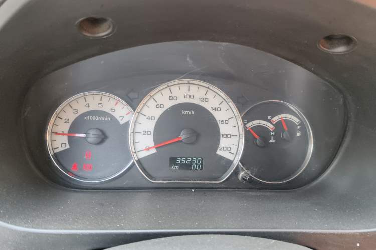 Used Wuling Hongguang 2014 1.5L S Luxury Model
