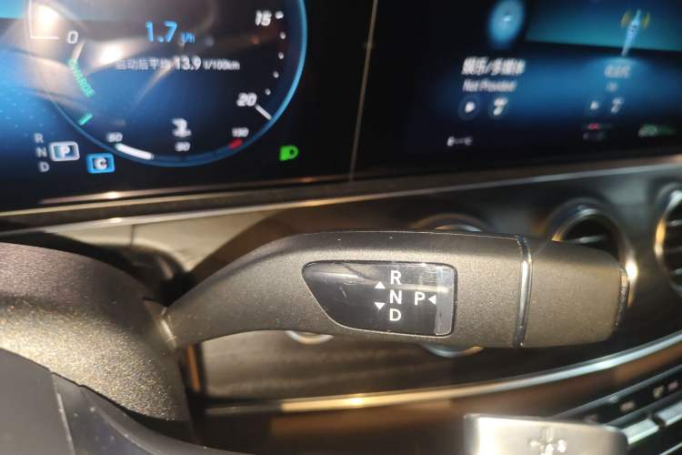 Used Mercedes-Benz E-Class 2022 E 300 L Sport Luxury Edition Gear Lever