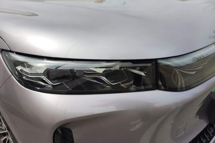 Used VOYAH FREE 2025 Model FREE+ Four-Wheel-Drive Qiankun Edition