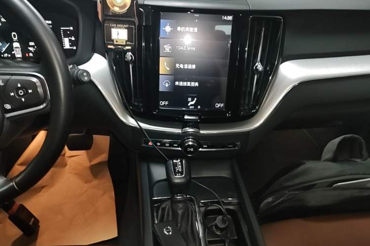 Used Volvo XC60 2019 T5 4x4 Smart Edition China VI Standard