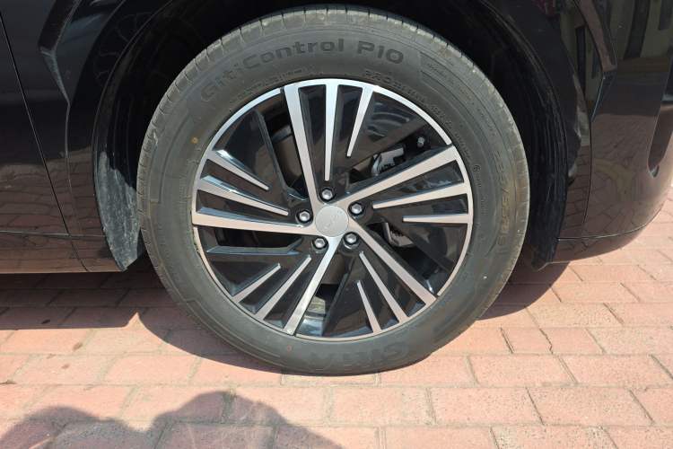 Used Lynk & Co 08 EM-P 2025 120km Long-Range Pro Right Front Wheel Hub