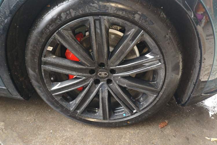 Used Hima Luxeed R7 2026 Model Pure Electric Ultra Right Front Wheel Hub