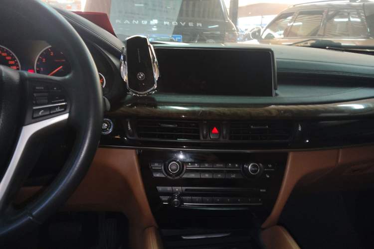 Used BMW X6 2015 xDrive28i
