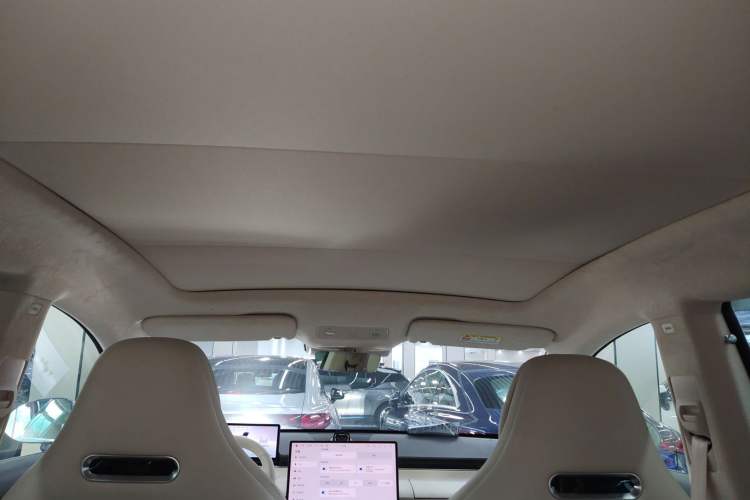 Used Hima Luxeed R7 2025 Extended-Range 331km Ultra Headliner