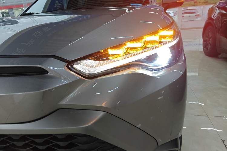 Used Toyota FRONTLANDER 2023 2.0L CVT Luxury Edition Left Front Headlight