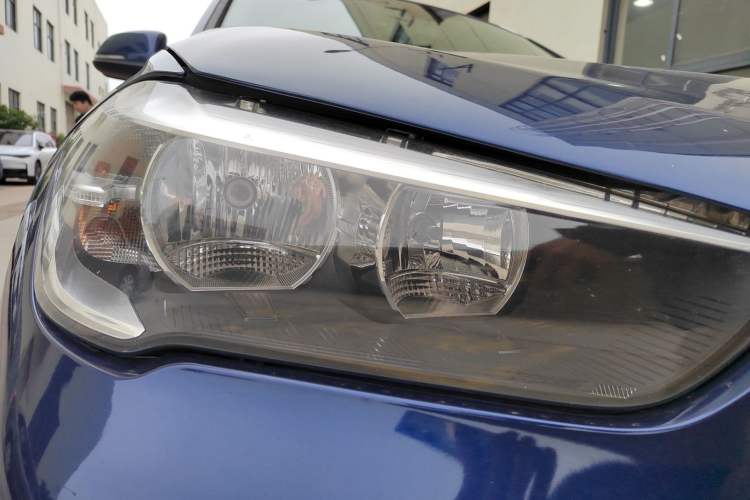 Used BMW X1 2016 sDrive18Li Fashion Model Right Front Headlight