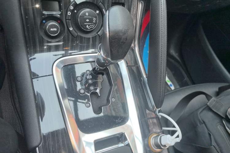 Used Peugeot 3008 2013 1.6THP Automatic Prestige Edition