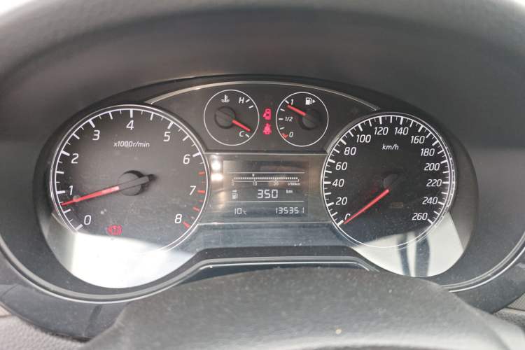 Used Nissan Tiida 2011 1.6T Manual Xuan Dong Edition