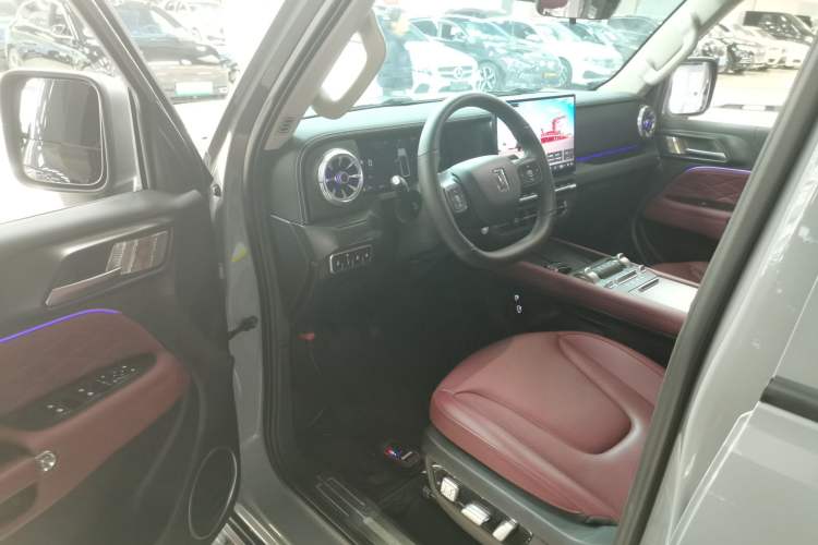 Used Tank 300 2025 2.0T Conqueror Interior 3