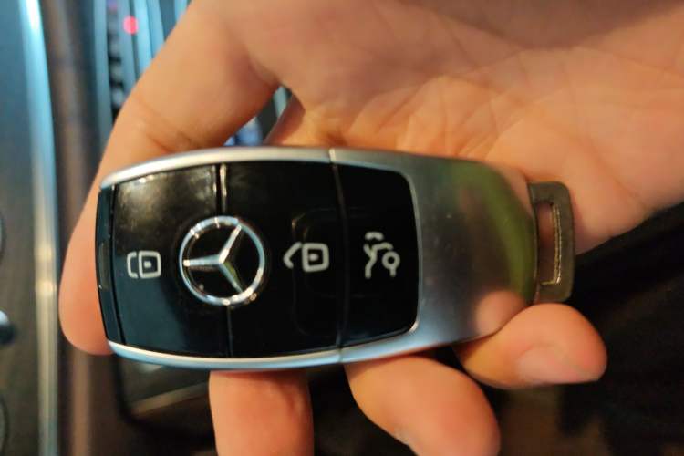 Used Mercedes-Benz E-Class 2020 E 300 L Sporty and Stylish Model Vehicle Key