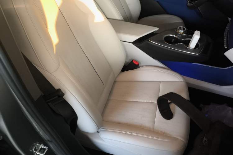 Used Cadillac OPTIQ 2024 Four-Wheel Drive Long-Range Version
