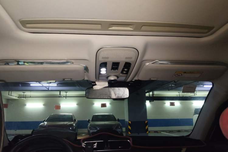 Used Haval H2 2017 Red-Label 1.5T Automatic Two-Wheel Drive Luxury Model Headliner