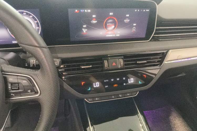 Used Hongqi HS5 2022 Revised Version 2.0T Smart Connect Flagship Edition
