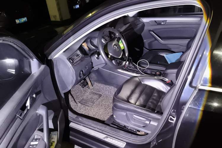 Used Volkswagen Passat 2016 1.8T Government Procurement Version (CEA Engine + 6AT) Driver Seat