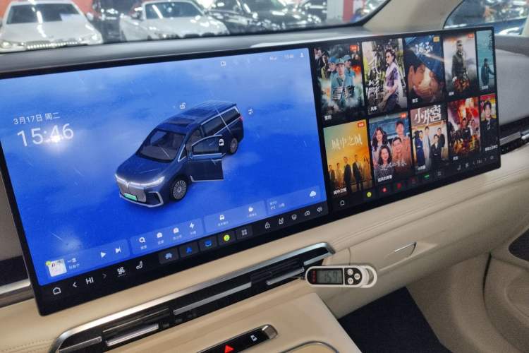 Used VOYAH Dream 2025 PHEV Four-Wheel-Drive Flagship Kunpeng Edition
