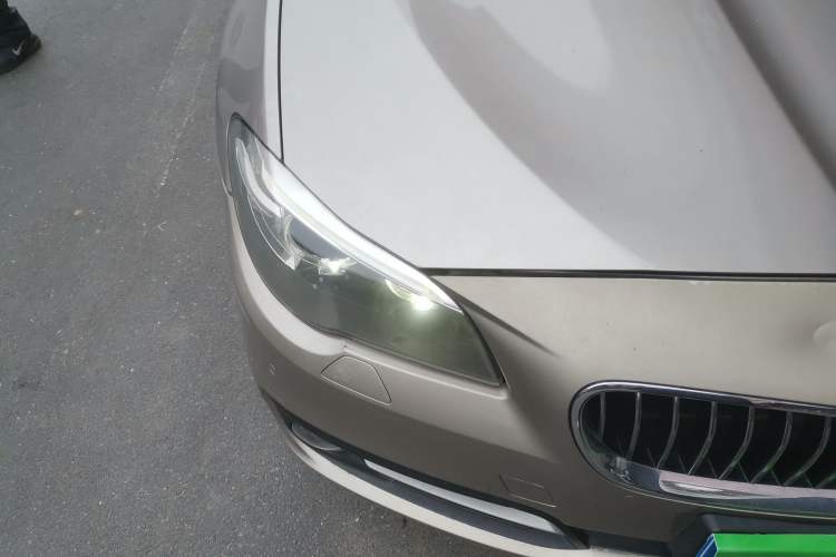 Used BMW 5 Series 2017 525Li Leading Model Right Front Headlight