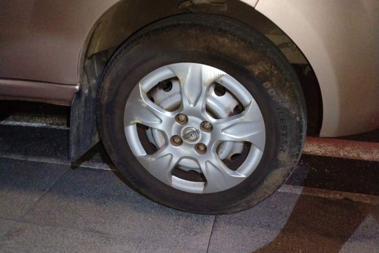 Used Jinbei Hiace X30 CNG 2021 1.5L Natural Gas Comfort-Class Passenger Vehicle SWCC15M